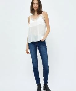 Desires Cam Top - GARDENIA