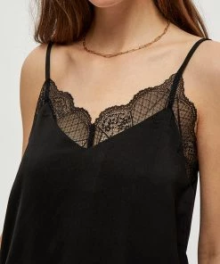 Desires Cam Top - BLACK New In