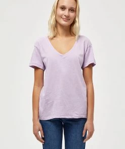 Desires Dannon Tee - PAS. LILAC Tops & T-shirts