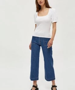 Desires Tops & T-shirts Dareen Organic Square Neck Tee - WHITE