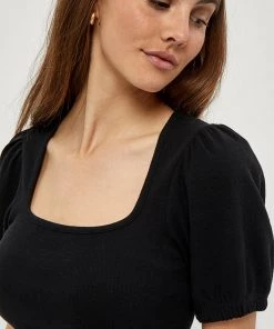 Desires Tops & T-shirts Dareen Organic Square Neck Tee - BLACK