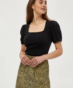 Desires Tops & T-shirts Dareen Organic Square Neck Tee - BLACK