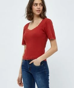 Desires New In Daren GOTS Lace Trim Top - BURNT RED