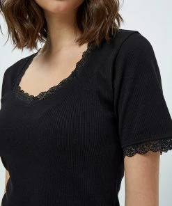 Desires New In Daren GOTS Lace Trim Top - BLACK 6 Desires New In Daren GOTS Lace Trim Top - BLACK
