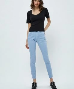 Desires New In Daren GOTS Lace Trim Top - BLACK 7 Desires New In Daren GOTS Lace Trim Top - BLACK