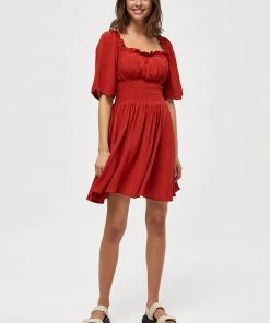 Desires New In Debbi Smock Dress - Burnt Red