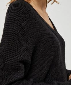 Desires Dita Double V-Neck Pullover - BLACK