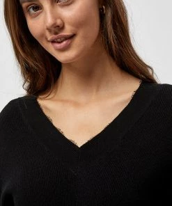 Desires Knits & Cardigans Dita Lace Pullover - BLACK