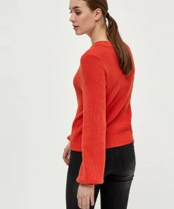 Desires Dita O-Neck Pullover - RED CLAY Knits & Cardigans