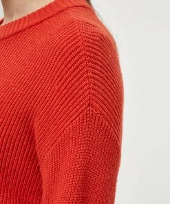 Desires Dita O-Neck Pullover - RED CLAY Knits & Cardigans