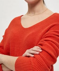 Desires Dita V-Neck - RED CLAY Knits & Cardigans