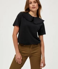 Desires Ebony Tee - BLACK Tops & T-shirts