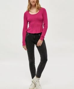 Desires Knits & Cardigans Geisha Rib Peplum Pullover - BERRY PINK