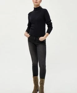 Desires Blouses & Shirts Geisha Rib Rollneck - BLACK