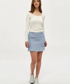 Desires Giselle Long Sleeve Slim Tee - GARDENIA