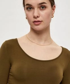 Desires Blouses & Shirts Giselle Long Sleeve Slim Tee - MILITARY OLIVE