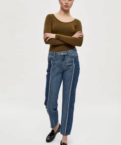 Desires Blouses & Shirts Giselle Long Sleeve Slim Tee - MILITARY OLIVE