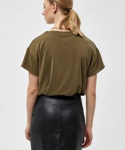 Desires Giselle Tee - MILITARY OLIVE Tops & T-shirts