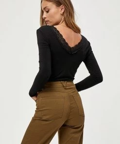 Desires Giselle V-neck Lace Tee - BLACK Blouses & Shirts