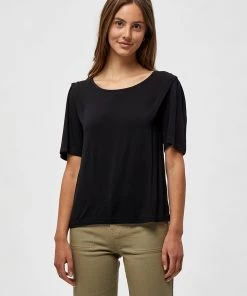 Desires Tops & T-shirts Hollyn Tee - BLACK