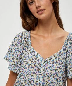 Desires New In Jalen Top - LILY WHITE PR