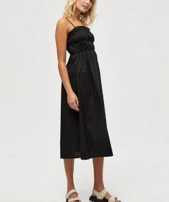 Desires New In Jeliah Dress - BLACK