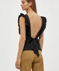 Desires New In Jetta Top - BLACK