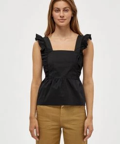 Desires New In Jetta Top - BLACK