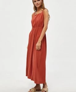 Desires New In Jin Dress - Burnt Red