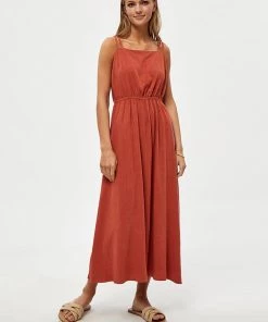 Desires New In Jin Dress - Burnt Red