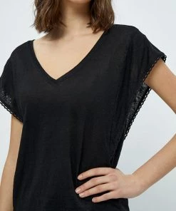 Desires New In Jodi Tee - BLACK