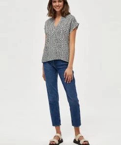 Desires Judi Top - GARDENIA PR