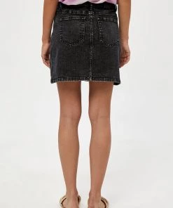 Desires New In Lola Eyelet Skirt - BLACK WASHED