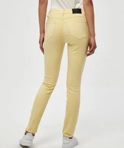Desires Lola Garment Dye Midwaist - PALE YELLOW